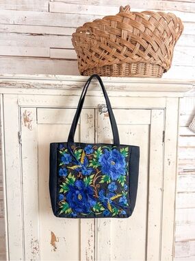 Embroidered Blue Floral Tote Bag - Black